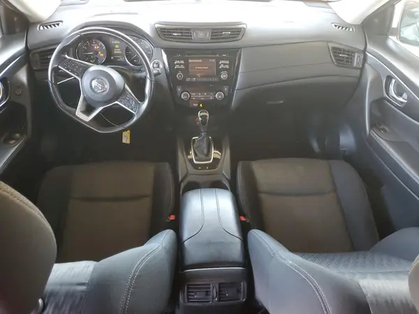 JN8AT2MV7HW278887 2017 NISSAN ROGUE - Image 8