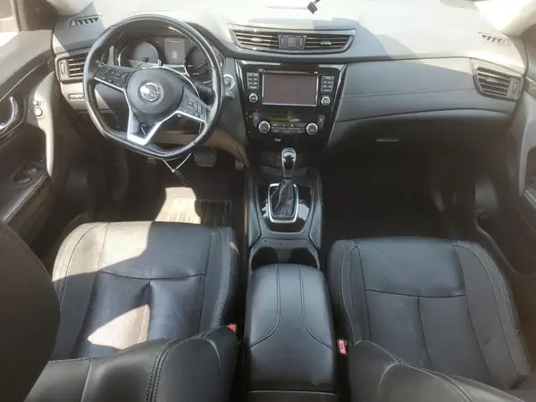 JN8AT2MV7HW284141 2017 NISSAN ROGUE - Image 8