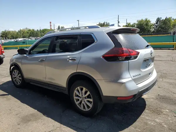 JN8AT2MV7JW300814 2018 NISSAN ROGUE - Image 2