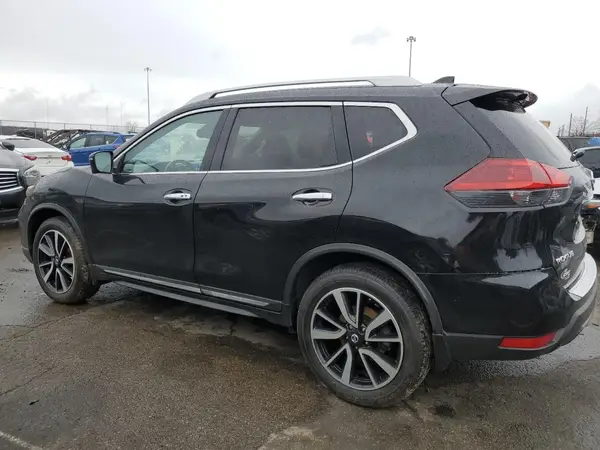 JN8AT2MV7JW303499 2018 NISSAN ROGUE - Image 2