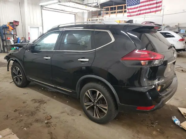 JN8AT2MV7JW304037 2018 NISSAN ROGUE - Image 2
