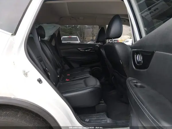 JN8AT2MV7JW306158 2018 NISSAN ROGUE - Image 8