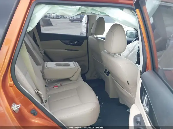 JN8AT2MV7JW306287 2018 NISSAN ROGUE - Image 8