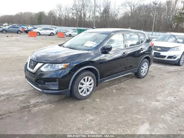 JN8AT2MV7JW307228 2018 NISSAN ROGUE - Image 2