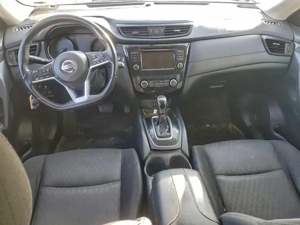 JN8AT2MV7JW308055 2018 NISSAN ROGUE - Image 8