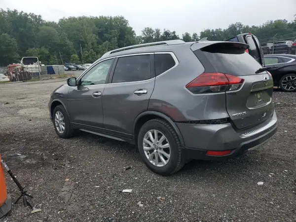 JN8AT2MV7JW312722 2018 NISSAN ROGUE - Image 2