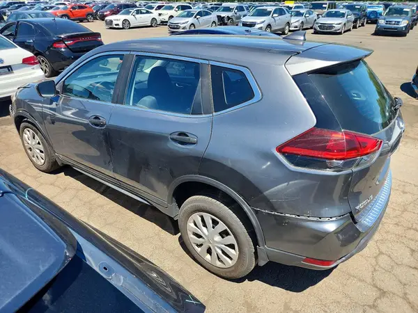 JN8AT2MV7JW314342 2018 NISSAN ROGUE - Image 2