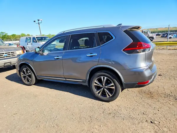 JN8AT2MV7JW316513 2018 NISSAN ROGUE - Image 2