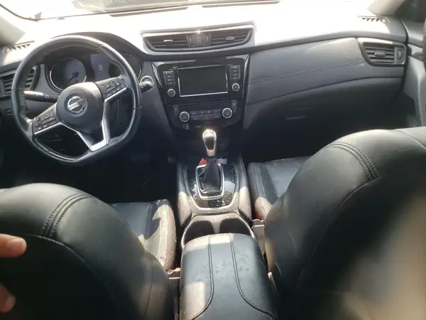 JN8AT2MV7JW317855 2018 NISSAN ROGUE - Image 8