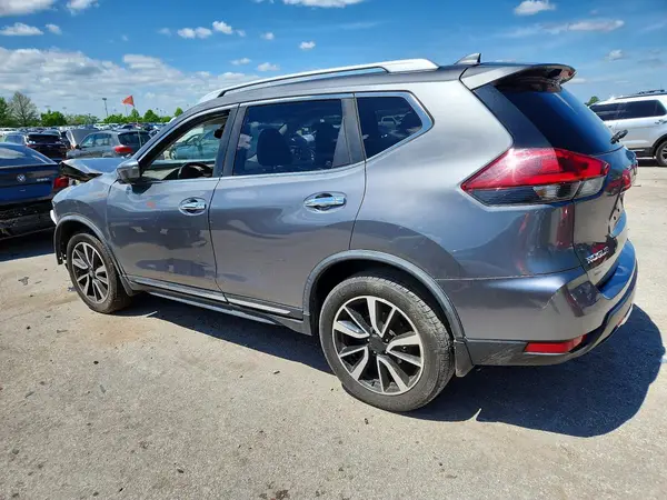 JN8AT2MV7JW321310 2018 NISSAN ROGUE - Image 2