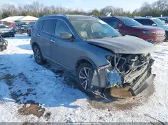 JN8AT2MV7JW325079 2018 NISSAN ROGUE