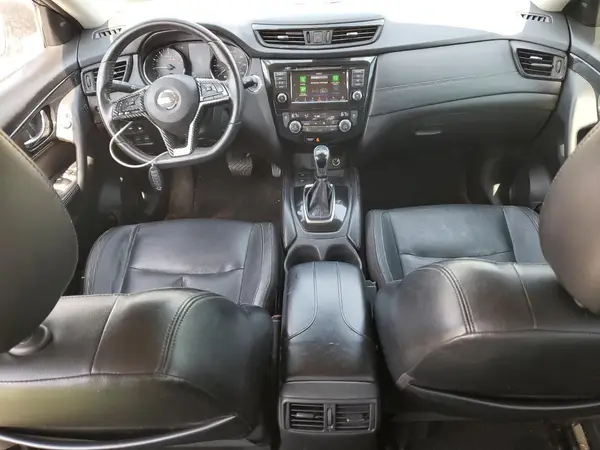 JN8AT2MV7JW325180 2018 NISSAN ROGUE - Image 8