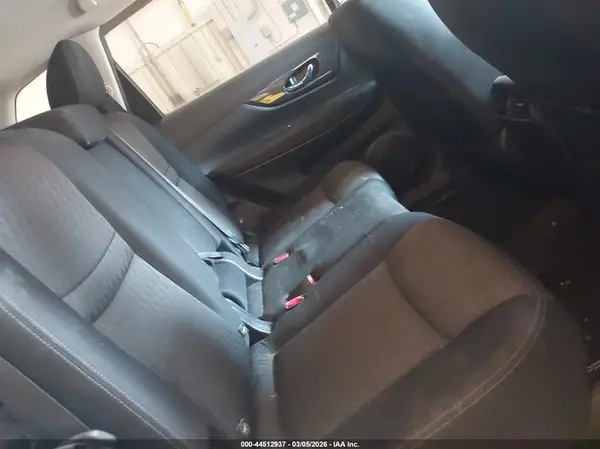 JN8AT2MV7JW327317 2018 NISSAN ROGUE - Image 8