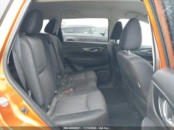 JN8AT2MV7JW329228 2018 NISSAN ROGUE - Image 8