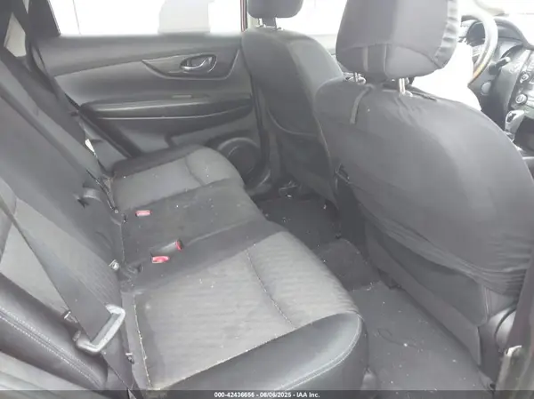 JN8AT2MV7JW340312 2018 NISSAN ROGUE - Image 8