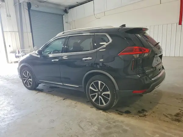 JN8AT2MV7JW340522 2018 NISSAN ROGUE - Image 2