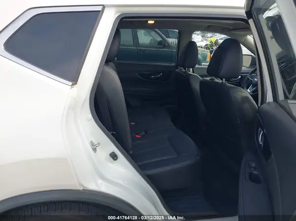 JN8AT2MV7JW342187 2018 NISSAN ROGUE - Image 8