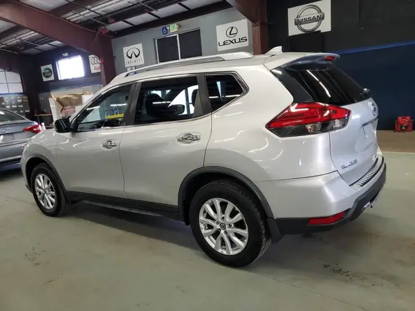 JN8AT2MV7JW344893 2018 NISSAN ROGUE - Image 2