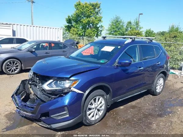 JN8AT2MV7JW345574 2018 NISSAN ROGUE - Image 2