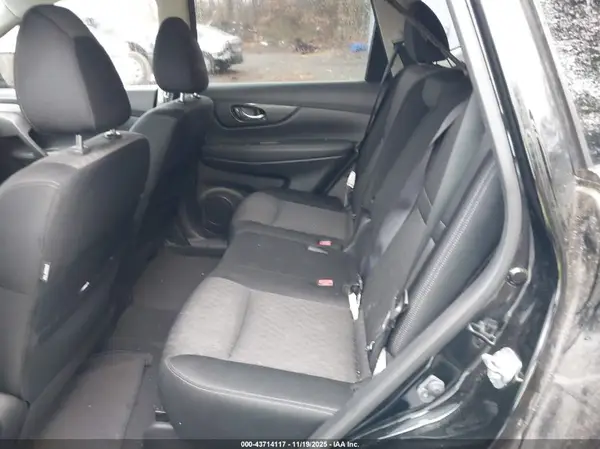 JN8AT2MV7JW346319 2018 NISSAN ROGUE - Image 8