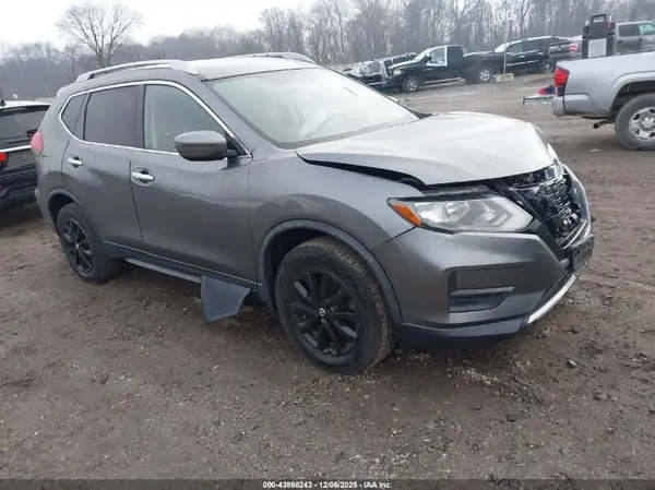 JN8AT2MV7JW347549 2018 NISSAN ROGUE - Image 1