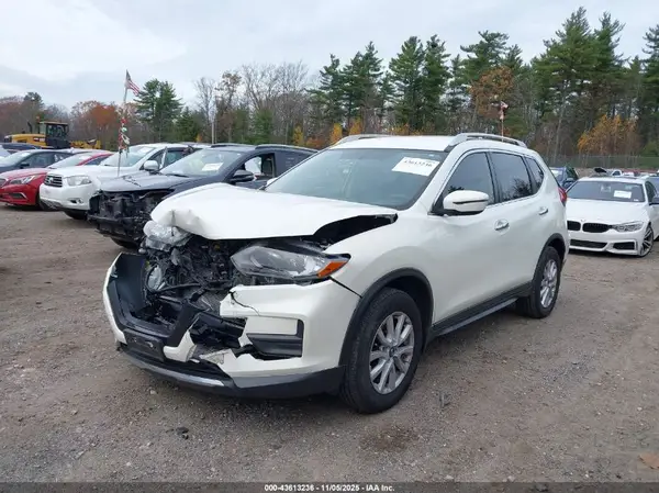 JN8AT2MV7JW350516 2018 NISSAN ROGUE - Image 2