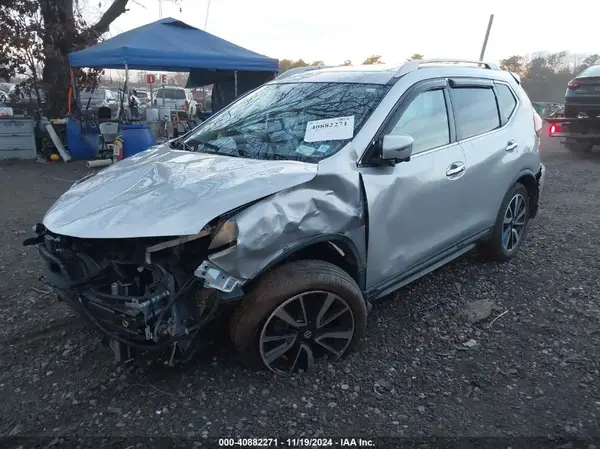 JN8AT2MV7JW350922 2018 NISSAN ROGUE - Image 2