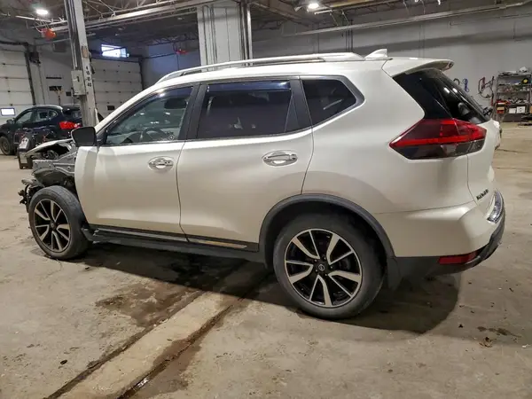 JN8AT2MV7JW351505 2018 NISSAN ROGUE - Image 2