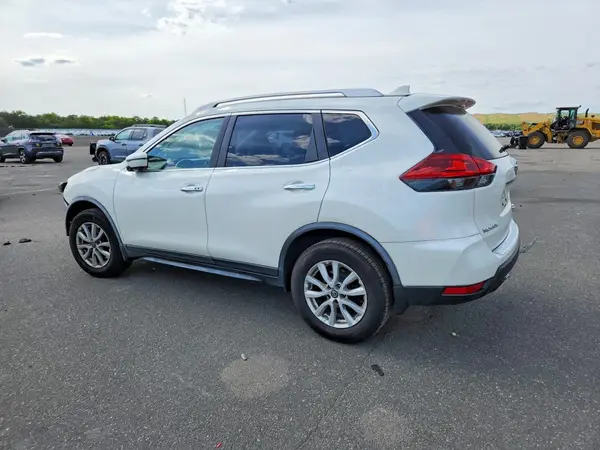 JN8AT2MV7JW352704 2018 NISSAN ROGUE - Image 2