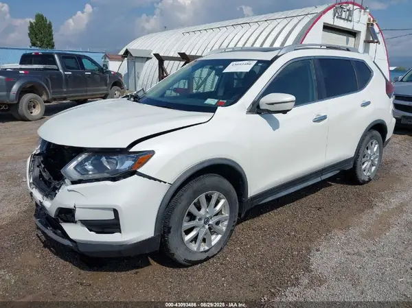 JN8AT2MV7JW353268 2018 NISSAN ROGUE - Image 2
