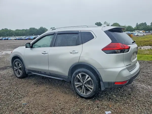 JN8AT2MV7KW370668 2019 NISSAN ROGUE - Image 2