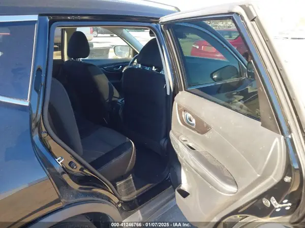 JN8AT2MV7KW377765 2019 NISSAN ROGUE - Image 8