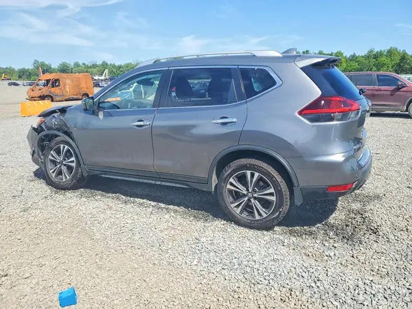 JN8AT2MV7KW379063 2019 NISSAN ROGUE - Image 2