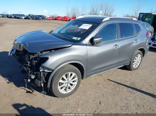 JN8AT2MV7KW379662 2019 NISSAN ROGUE - Image 2