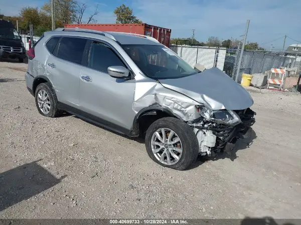 JN8AT2MV7KW379886 2019 NISSAN ROGUE - Image 1