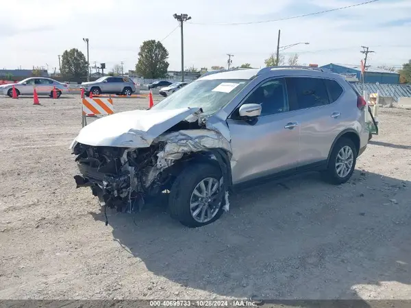 JN8AT2MV7KW379886 2019 NISSAN ROGUE - Image 2
