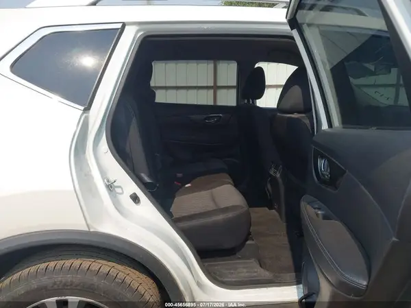 JN8AT2MV7KW380360 2019 NISSAN ROGUE - Image 8