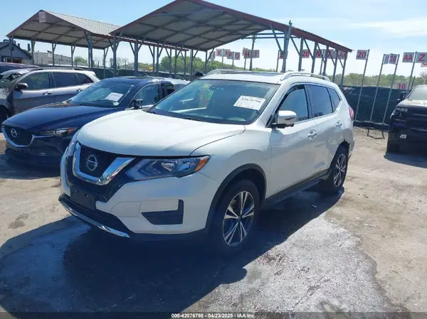 JN8AT2MV7KW385753 2019 NISSAN ROGUE - Image 2