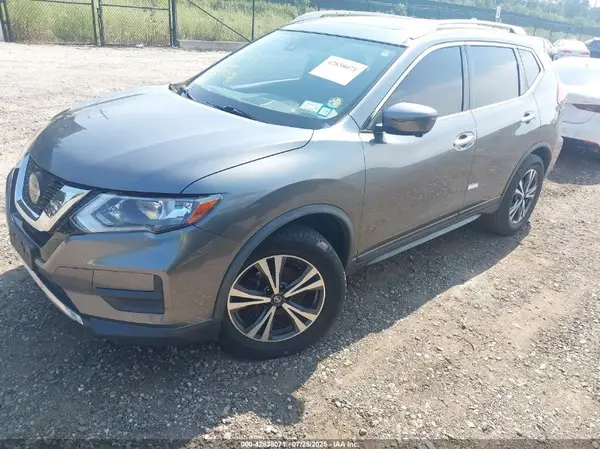 JN8AT2MV7KW386109 2019 NISSAN ROGUE - Image 2