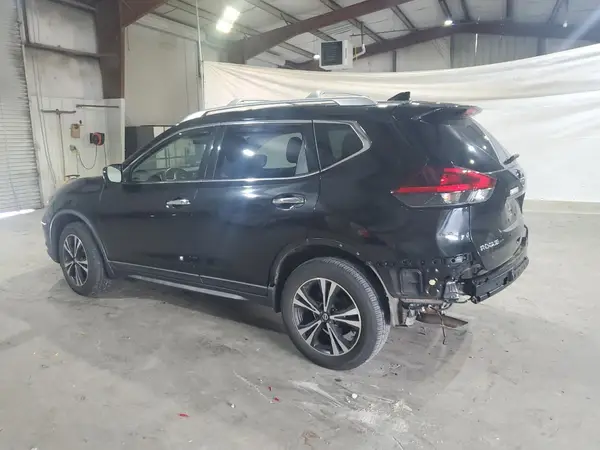 JN8AT2MV7KW387504 2019 NISSAN ROGUE - Image 2