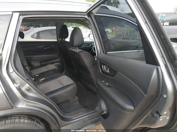 JN8AT2MV7KW397529 2019 NISSAN ROGUE - Image 8