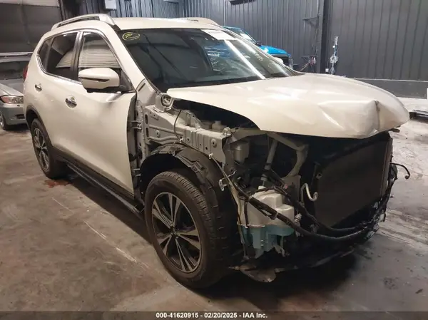 JN8AT2MV7KW398096 2019 NISSAN ROGUE - Image 1