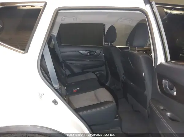 JN8AT2MV7KW398096 2019 NISSAN ROGUE - Image 8