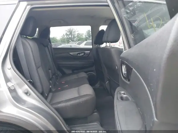JN8AT2MV7KW399328 2019 NISSAN ROGUE - Image 8