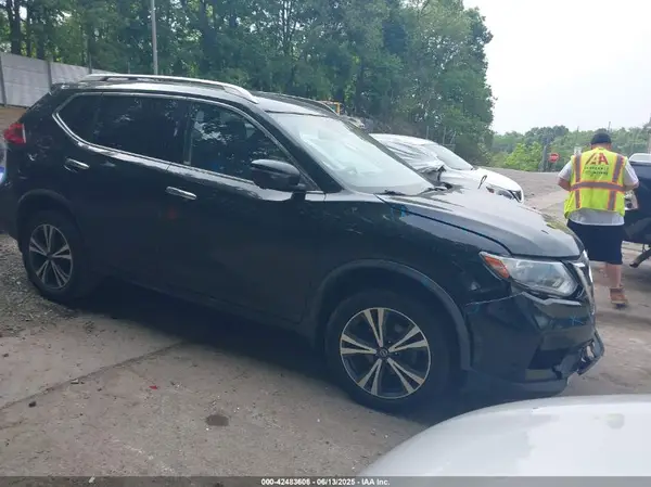 JN8AT2MV7KW401434 2019 NISSAN ROGUE - Image 1