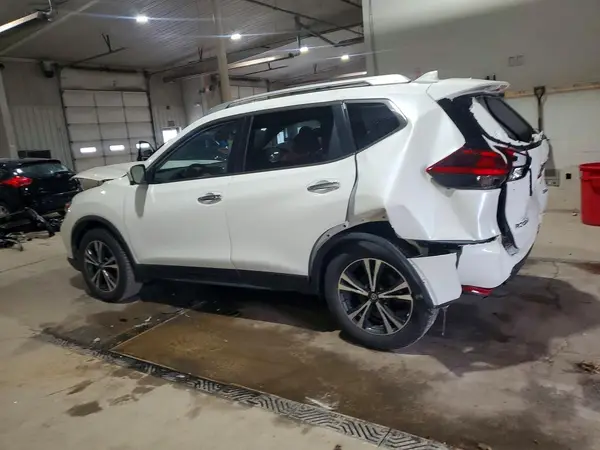 JN8AT2MV7LW100566 2020 NISSAN ROGUE - Image 2