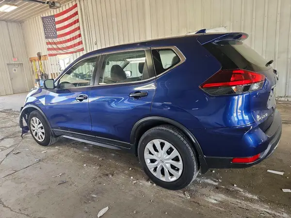 JN8AT2MV7LW105766 2020 NISSAN ROGUE - Image 2