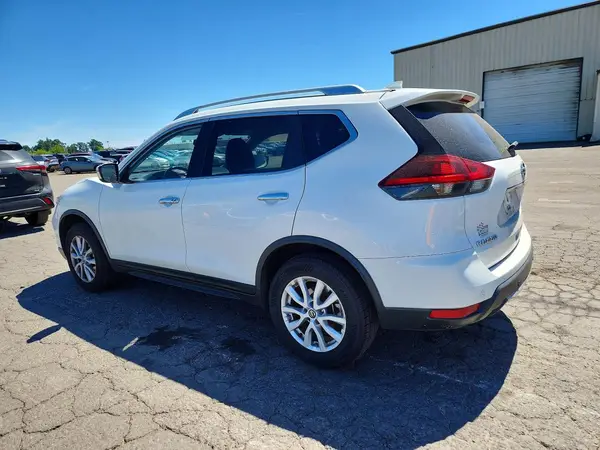 JN8AT2MV7LW113320 2020 NISSAN ROGUE - Image 2