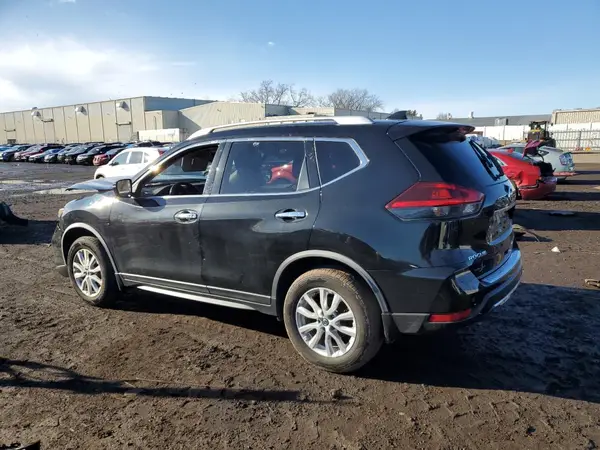 JN8AT2MV7LW116055 2020 NISSAN ROGUE - Image 2