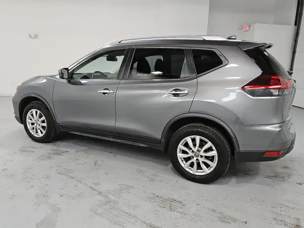 JN8AT2MV7LW116878 2020 NISSAN ROGUE - Image 2